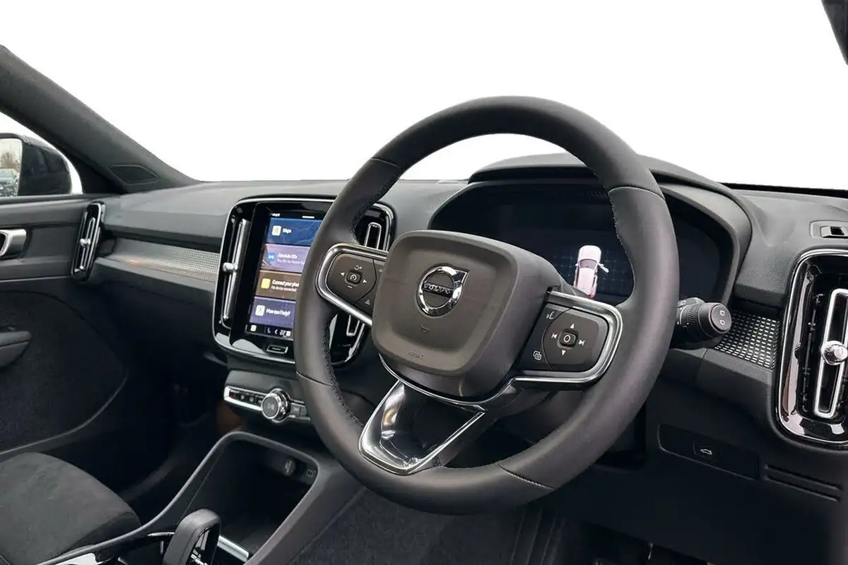 2024-volvo-xc40-20-b3-plus-big-9