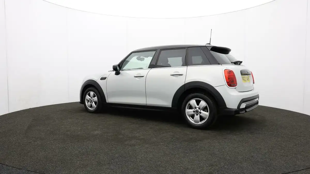 2022-mini-cooper-15-cooper-classic-hatchback-5d-auto-big-74