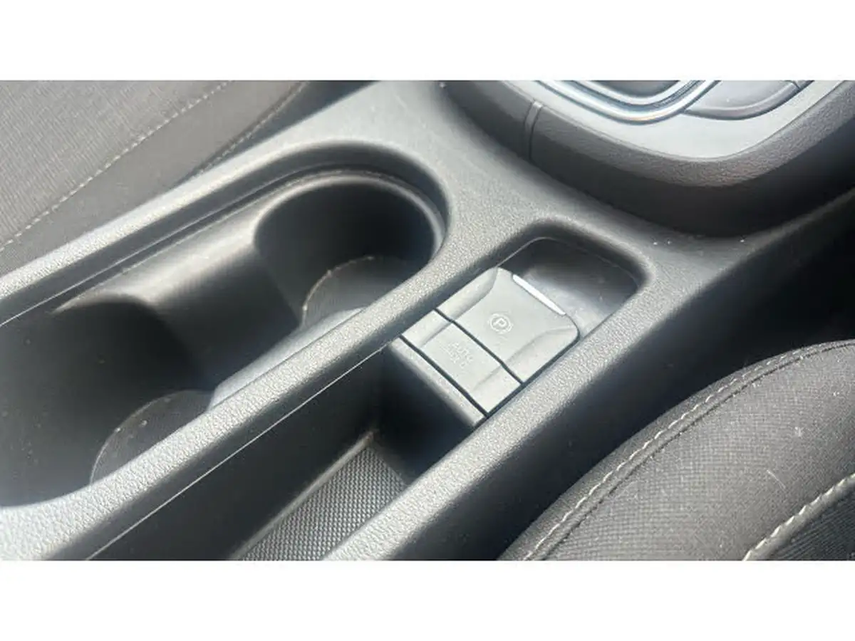 2021-hyundai-kona-16-gdi-se-connect-big-26