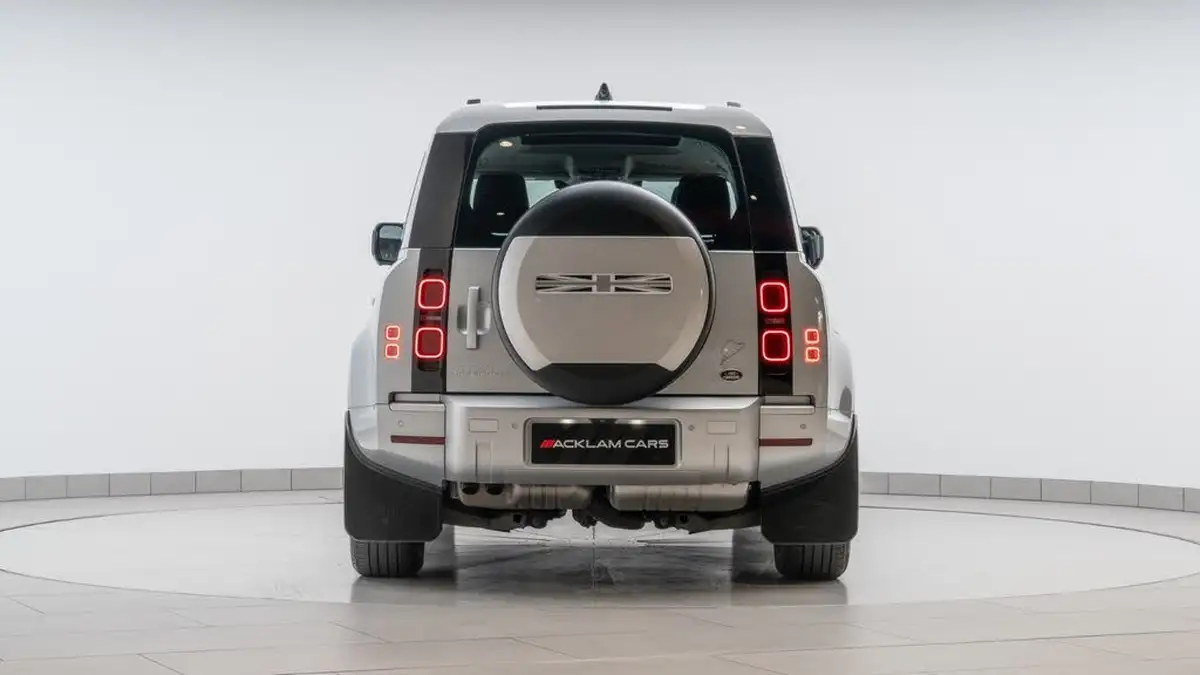 2022-land-rover-110-defender-30-d250-xs-edition-big-4