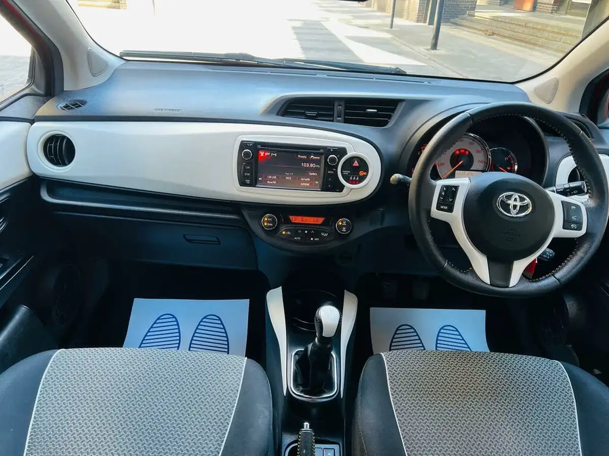 2014-toyota-yaris-133-trend-smart-pack-big-30