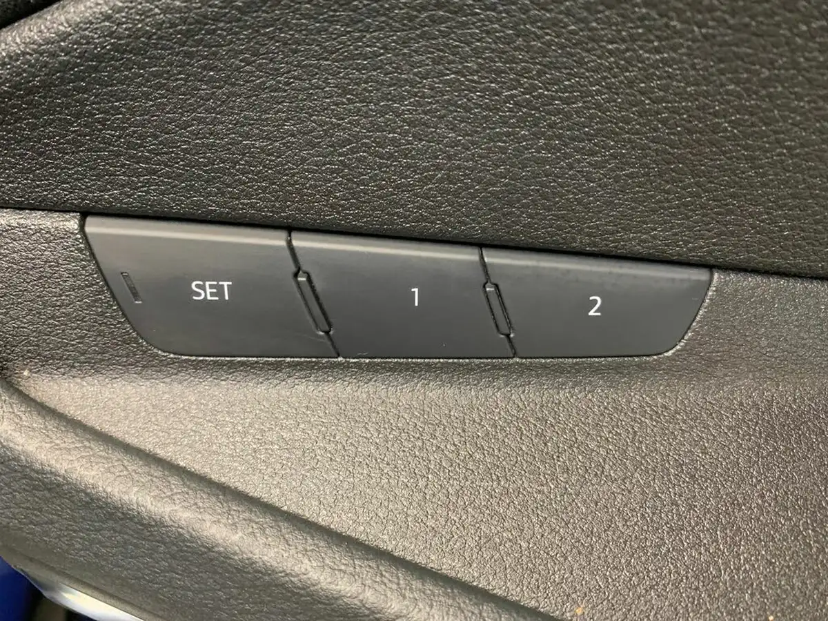 2021-audi-e-tron-55e-s-line-station-wagon-big-17