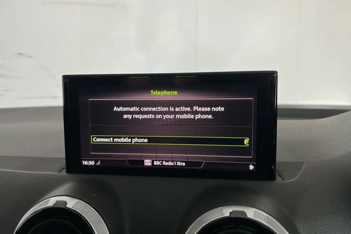 2022-audi-q2-15-35-tfsi-s-line-tronic-big-15