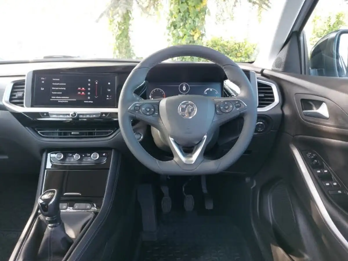 2024-vauxhall-grandland-12-ultimate-130ps-big-6