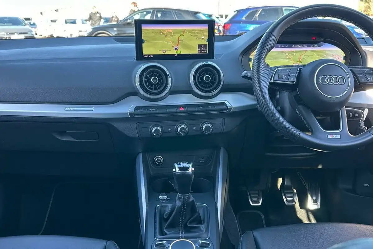 2021-audi-q2-15-35-tfsi-s-line-big-36