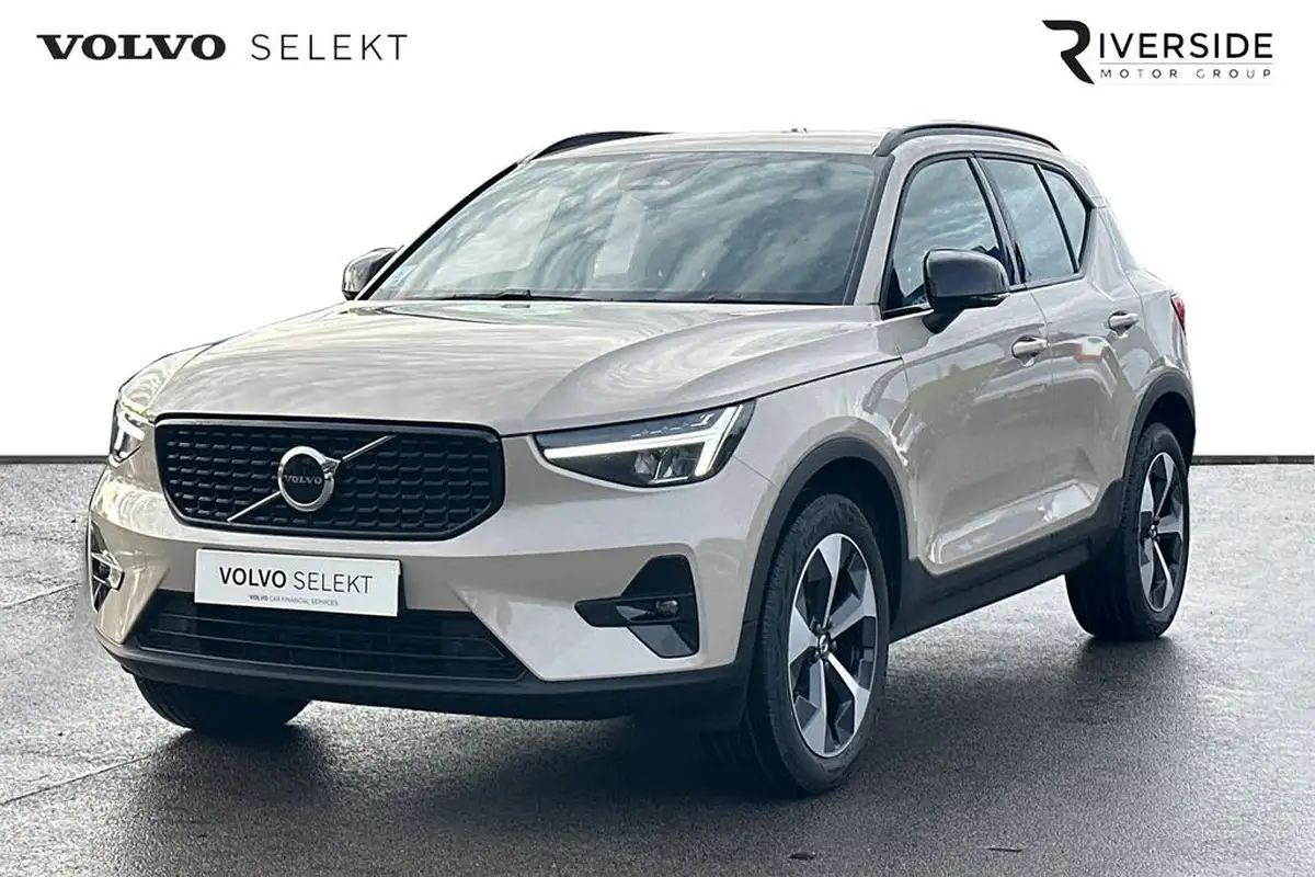 2024-volvo-xc40-20-b3-plus-big-8