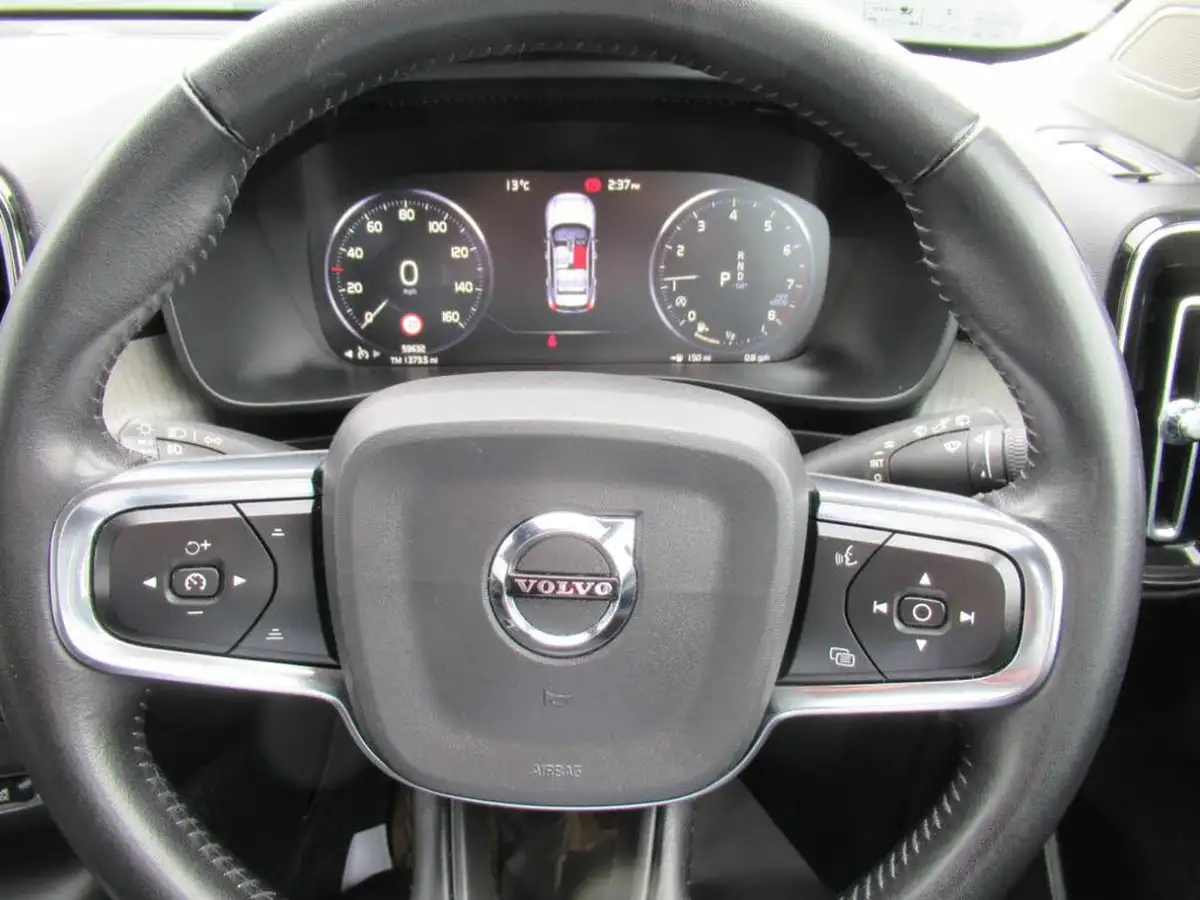 2020-volvo-xc40-15-t3-inscription-pro-geartronic-big-14