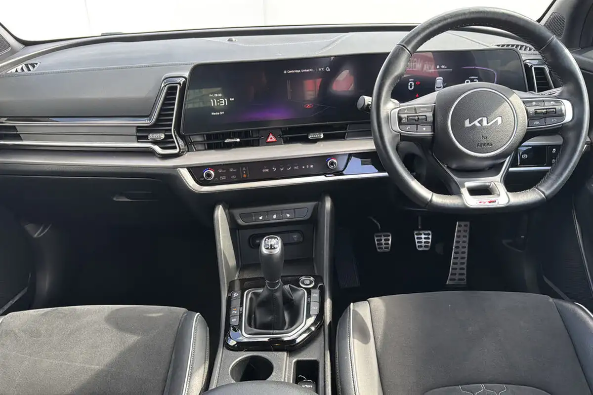 2023-kia-sportage-16-t-gdi-gt-line-148bhp-big-7