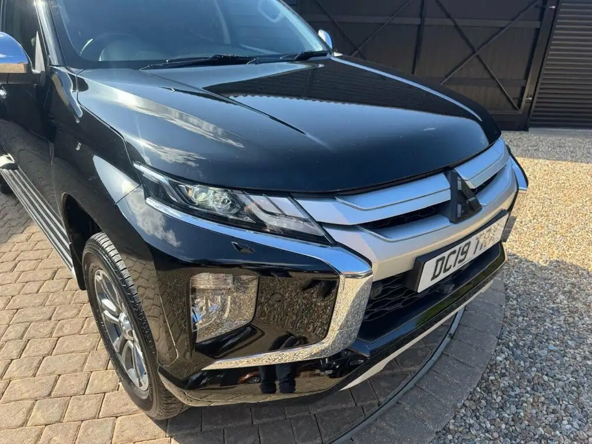2019-mitsubishi-l200-22di-d-barbarian-x-big-17
