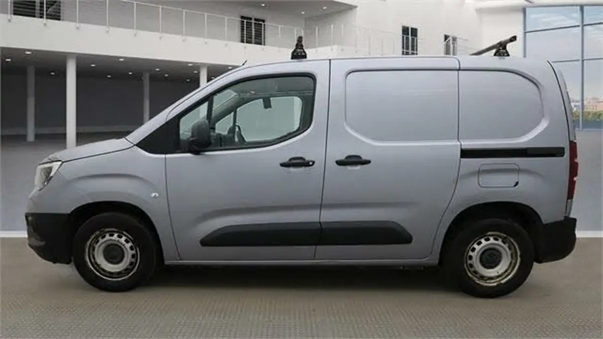 2019-vauxhall-combo-16cdti-edition-2000-100pseu6-big-3