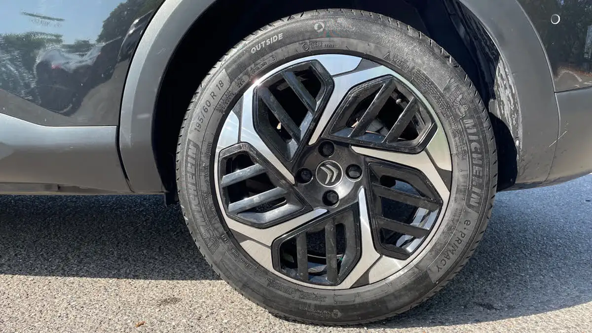 2021-citroen-c4-12-puretech-shine-plus-130ps-big-17