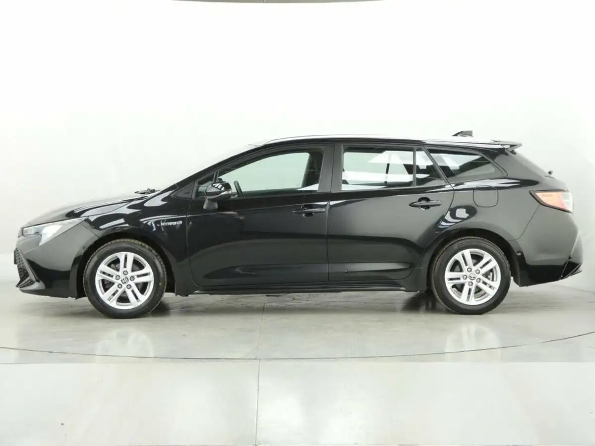 2021-toyota-corolla-18-vvt-i-icon-tech-spare-wheel-touring-sports-5d-big-4