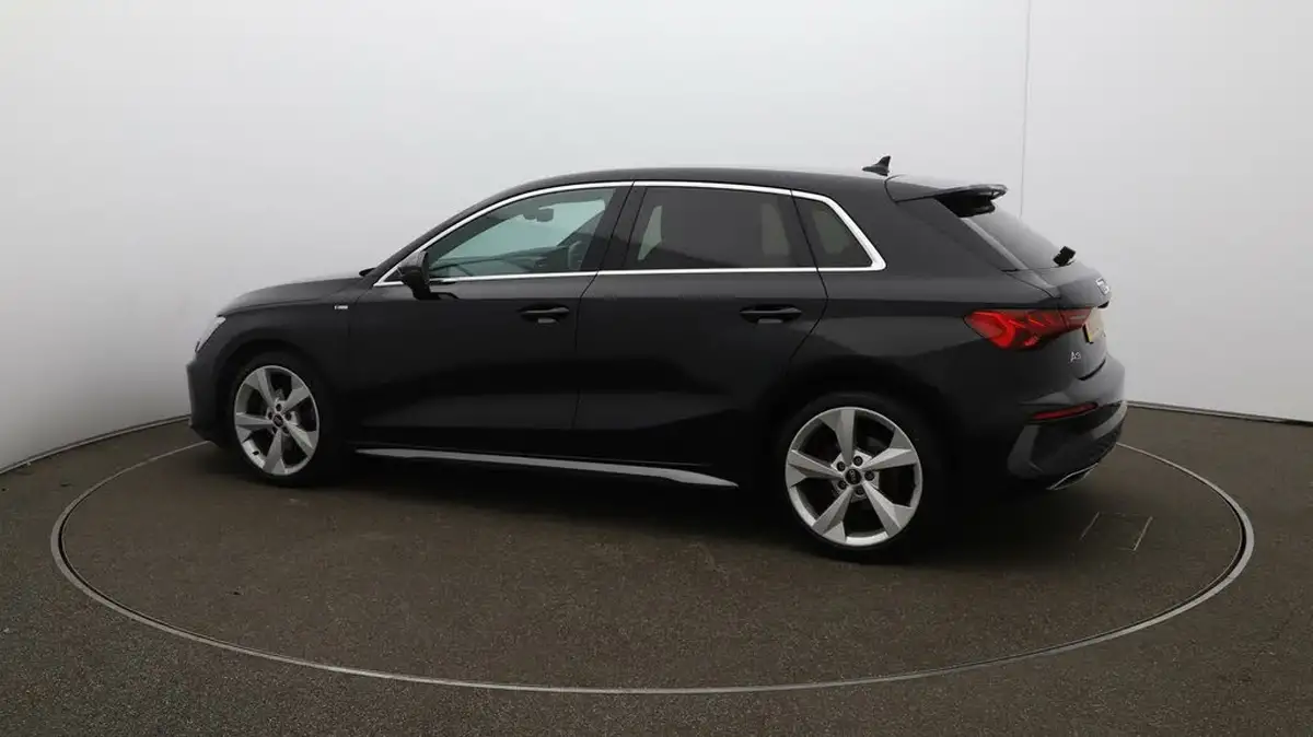 2023-audi-a3-15-35-tfsi-s-line-sportback-5d-big-40