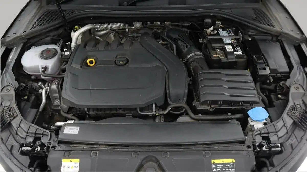 2023-audi-a3-15-35-tfsi-s-line-sportback-5d-big-19