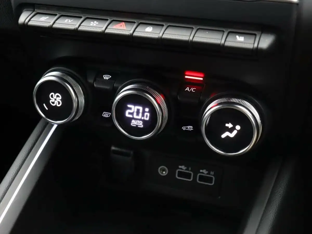 2024-renault-clio-16-esprit-alpine-big-39