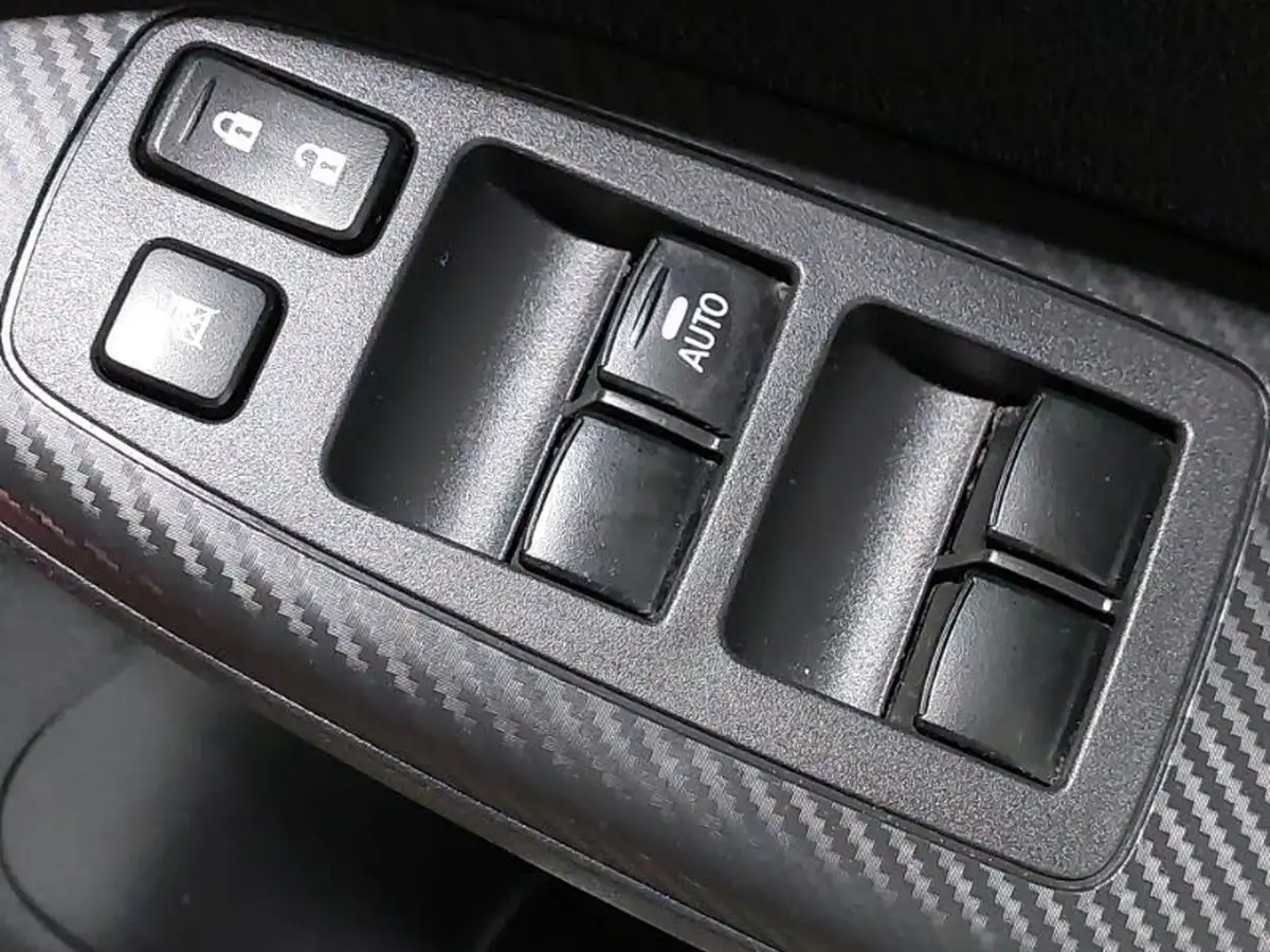 2018-mitsubishi-eclipse-cross-15-3-big-11