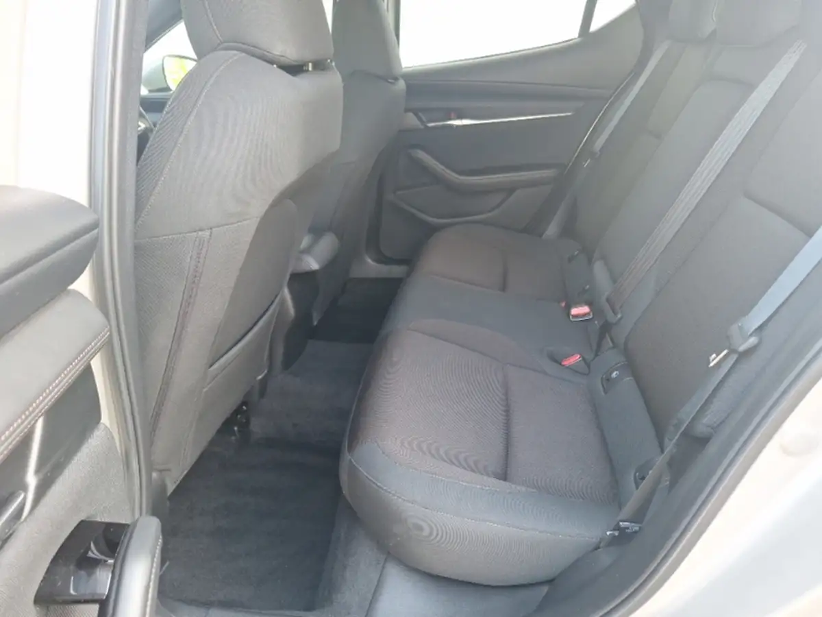 2022-mazda-mazda3-20-se-l-lux-122ps-hatchback-5d-auto-big-5