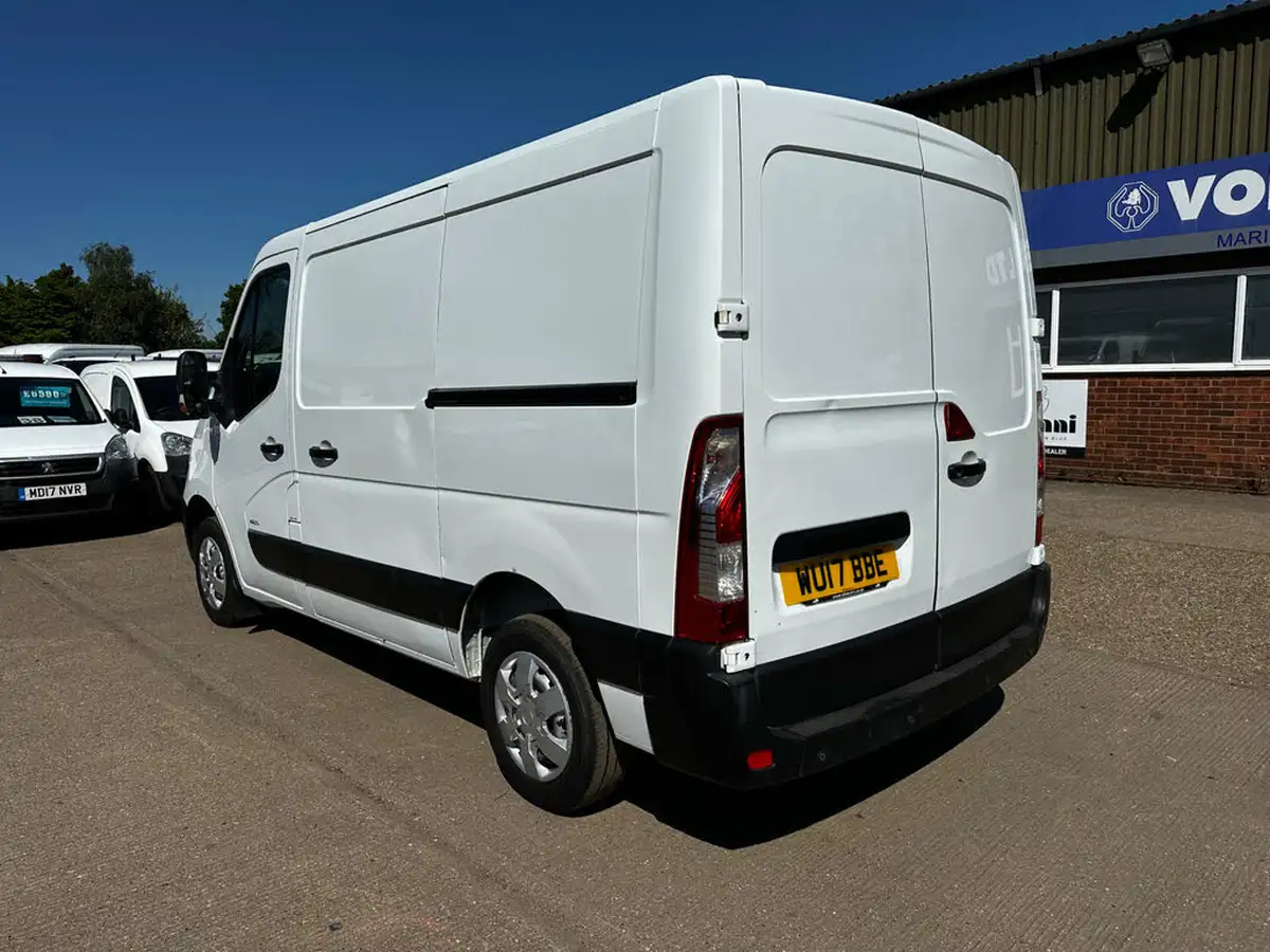2017-vauxhall-movano-23cdti-l1h1-f2800-110pseu6-panel-big-7