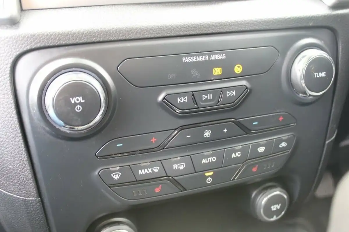 2022-ford-ranger-20-ecoblue-super-cab-limited-big-18