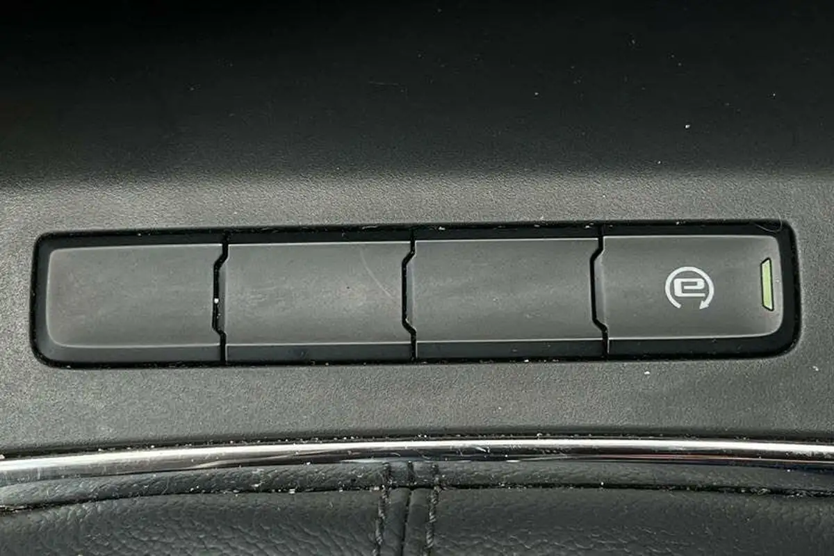 2018-mg-zs-suv-15-vti-tech-exclusive-big-33