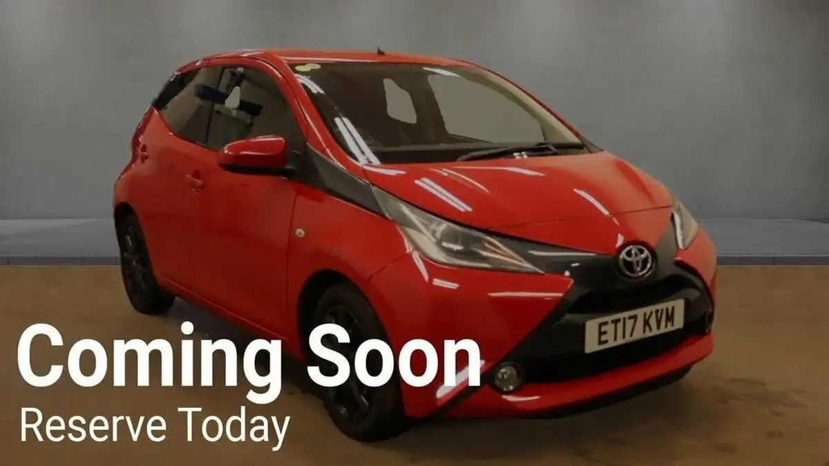 2017-toyota-aygo-10-vvt-i-x-style-71bhp-x-shift-big-0