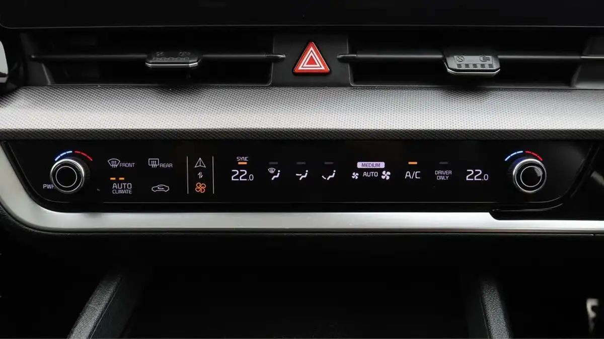 2022-kia-sportage-16-t-gdi-gt-line-s-226bhp-hev-1598cc-auto-big-12