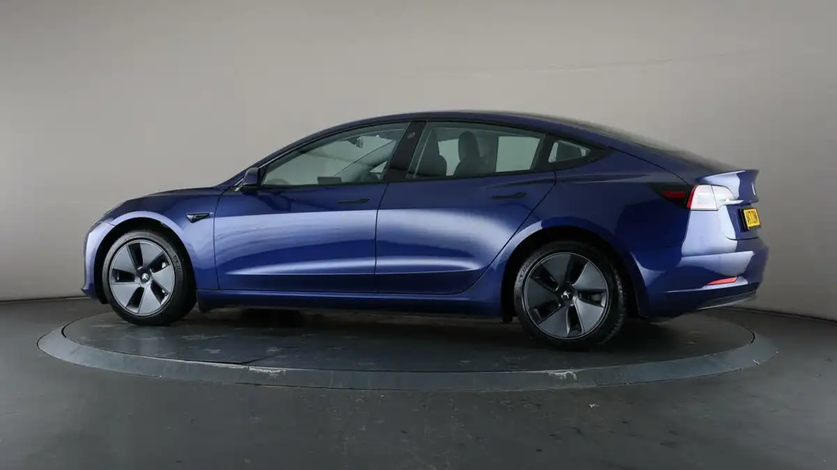 2021-tesla-model-3-e-long-range-awd-big-76