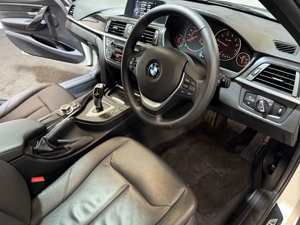 2015-bmw-3-series-20-328i-luxury-touring-5d-auto-big-39