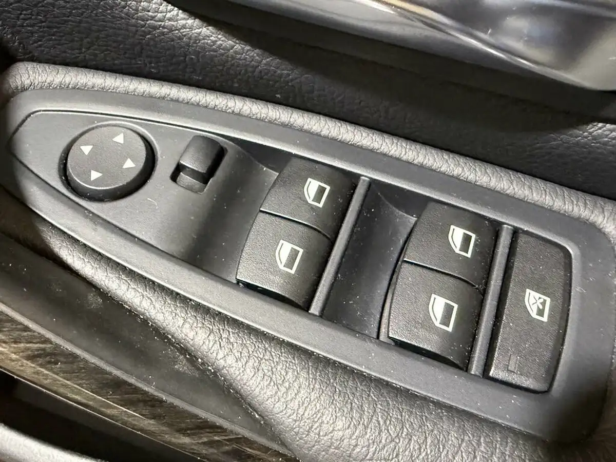 2015-bmw-3-series-20-328i-luxury-touring-5d-auto-big-15