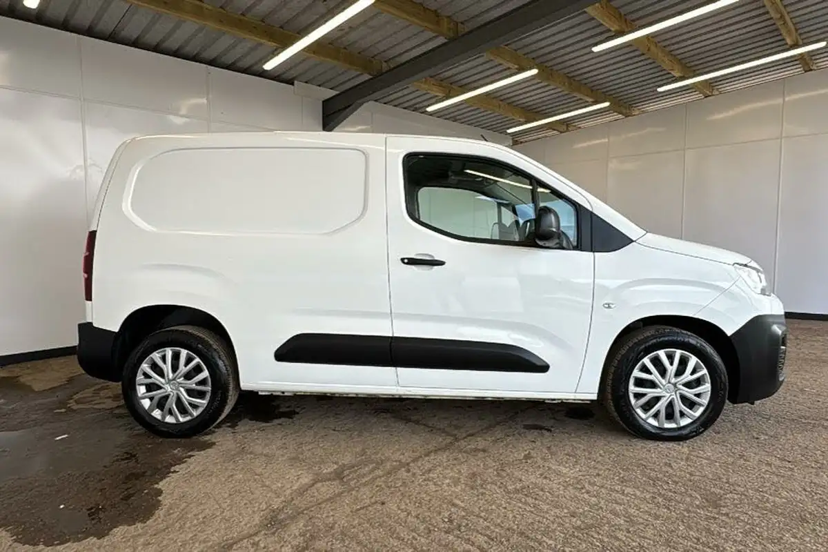 2020-citroen-berlingo-15bluehdi-1000-enterprise-100pseu6dt-e-ss-panel-big-5