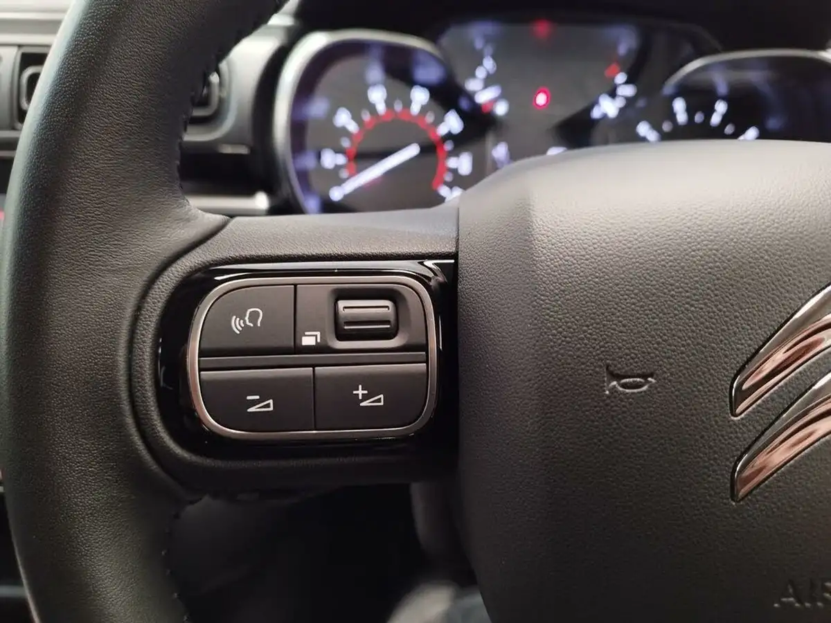2019-citroen-c3-12-puretech-flair-82ps-ss-big-13