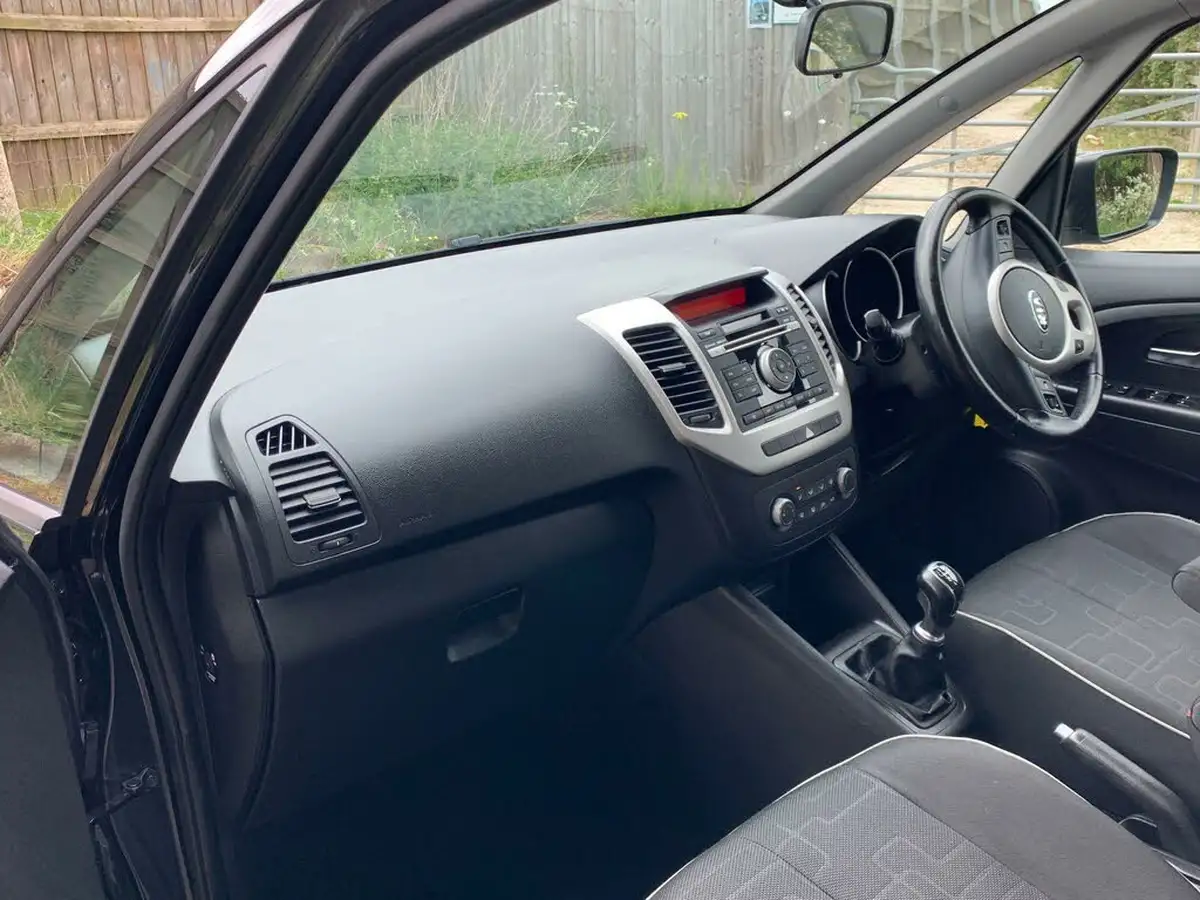 2016-kia-venga-14-2-big-6