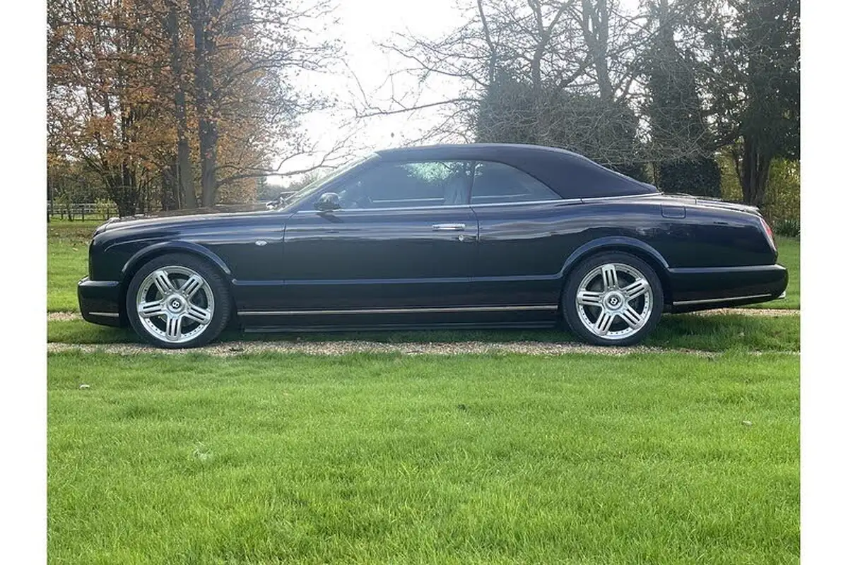 2006-bentley-azure-68-big-9