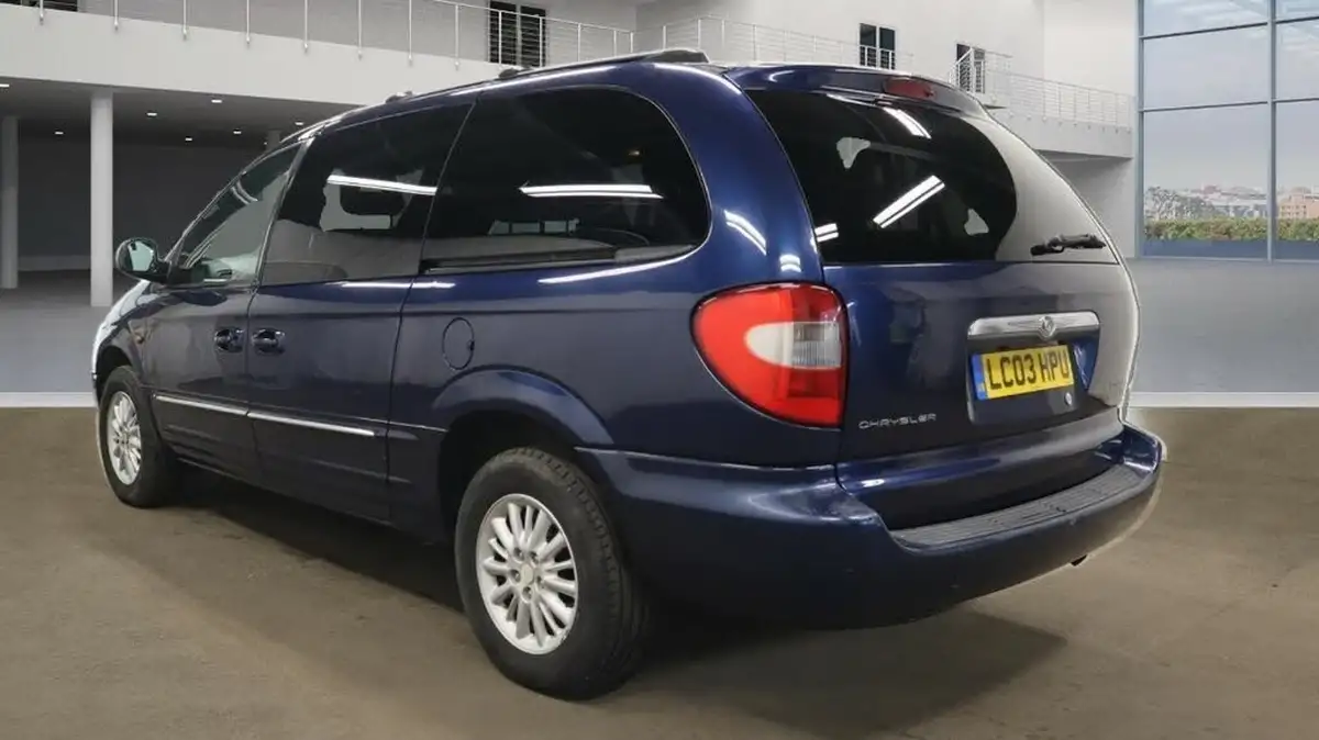 2003-chrysler-grand-voyager-33-limited-big-2