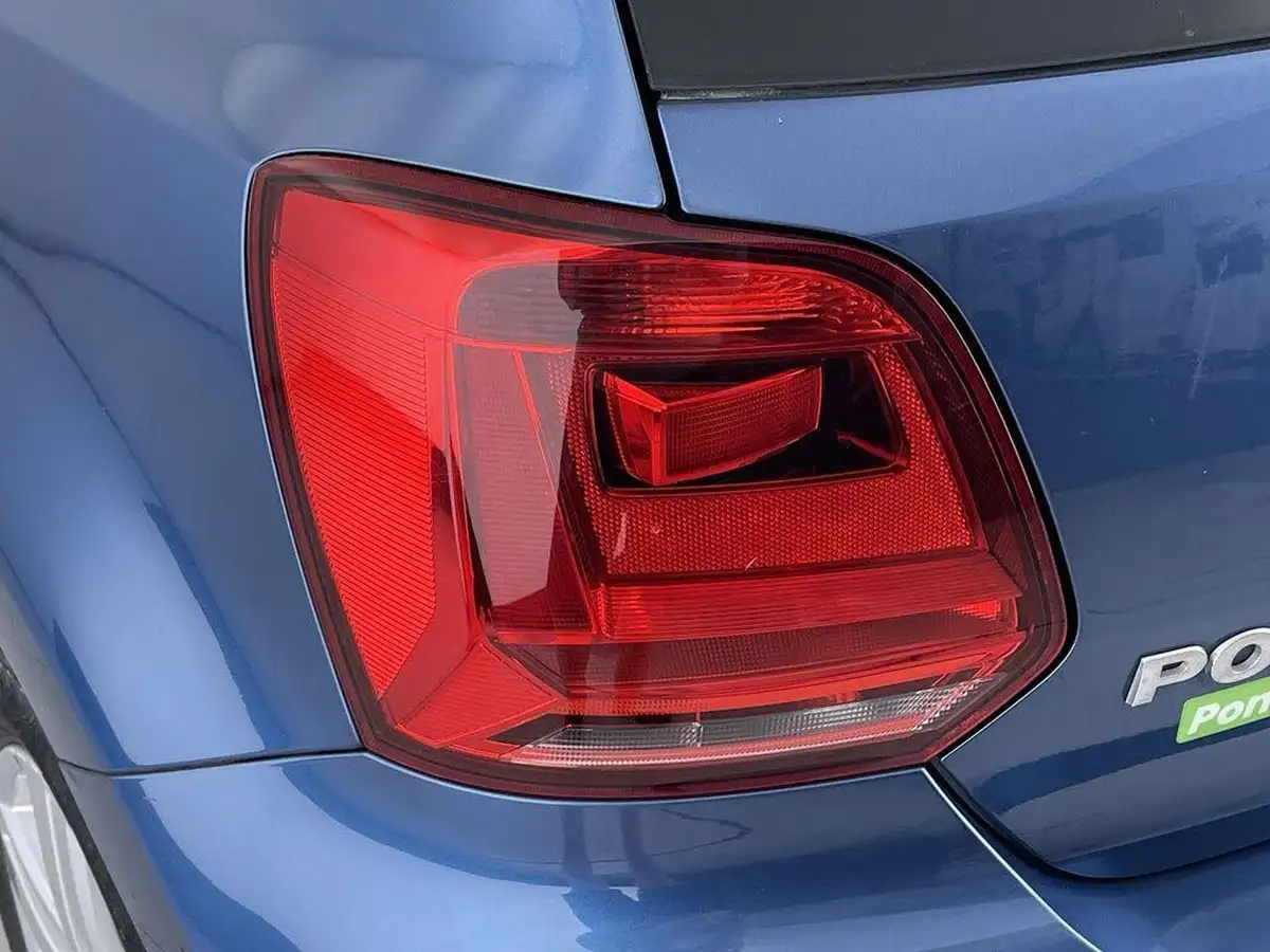 2016-volkswagen-polo-10-match-60ps-5d-big-19