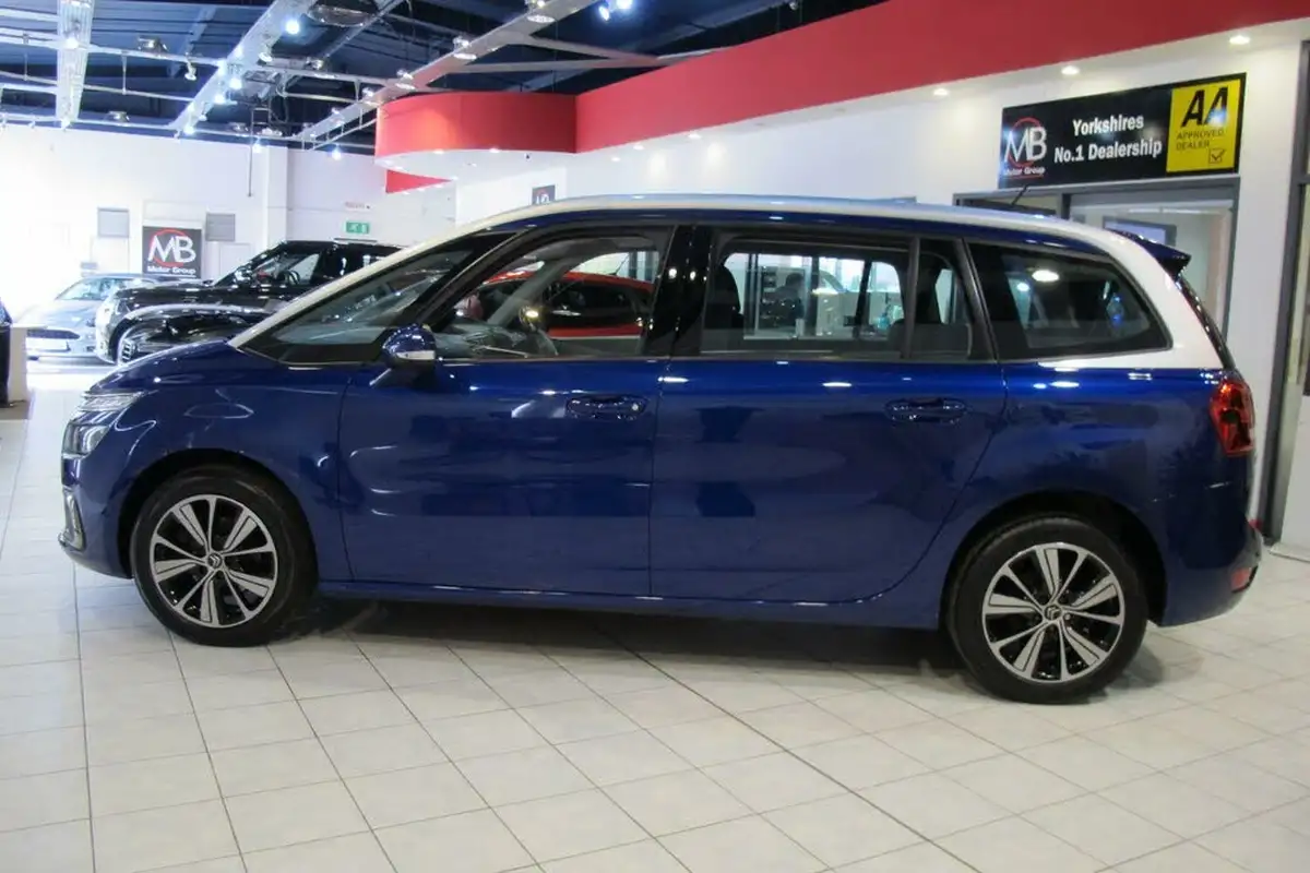 2018-citroen-grand-c4-picasso-16bluehdi-feel-big-9