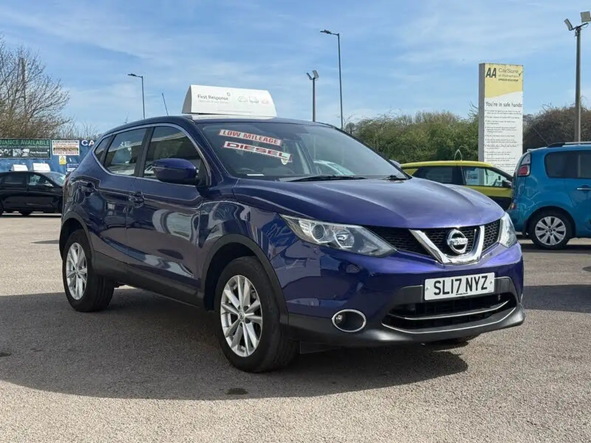 2017-nissan-qashqai-15dci-acenta-smart-vision-packtech-pack-big-6