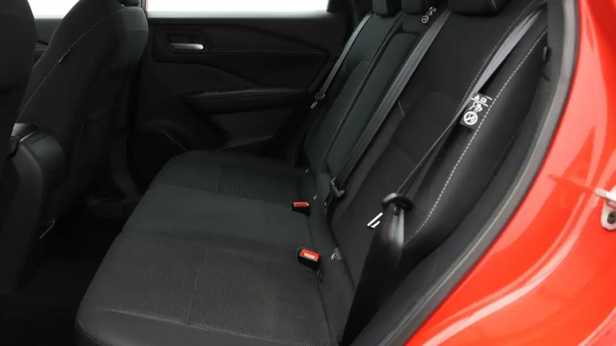 2022-nissan-qashqai-13-dig-t-acenta-premium-140ps-big-15