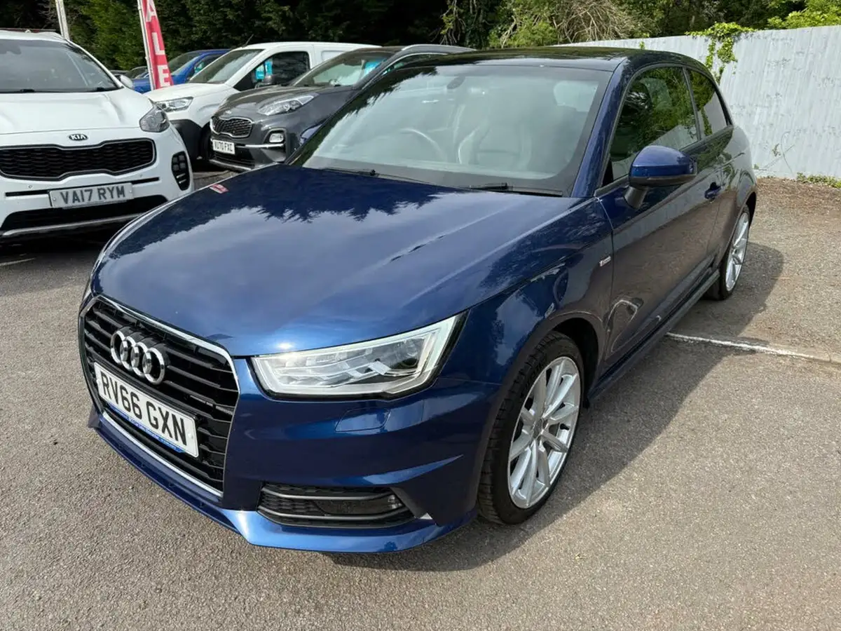 2016-audi-a1-14-tfsi-s-line-125ps-hatchback-3d-big-6