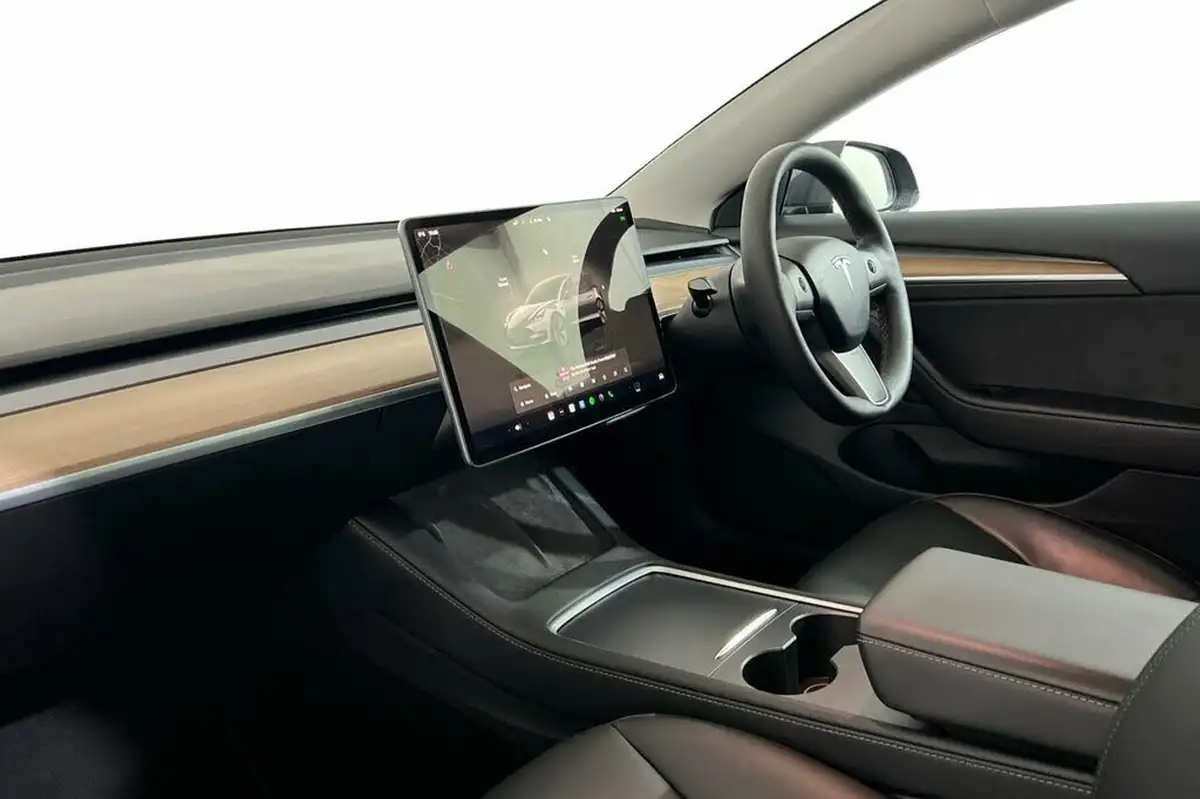 2021-tesla-model-3-e-standard-plus-big-8