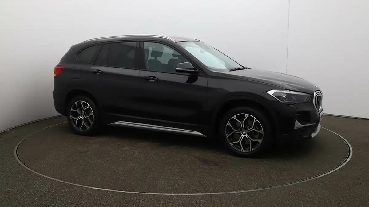 2022-bmw-x1-20-xdrive20i-xline-big-37