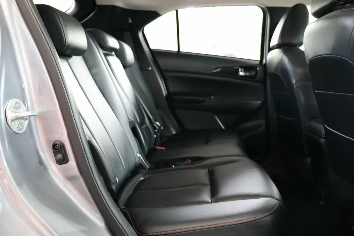 2018-mitsubishi-eclipse-cross-15-4-auto-big-29