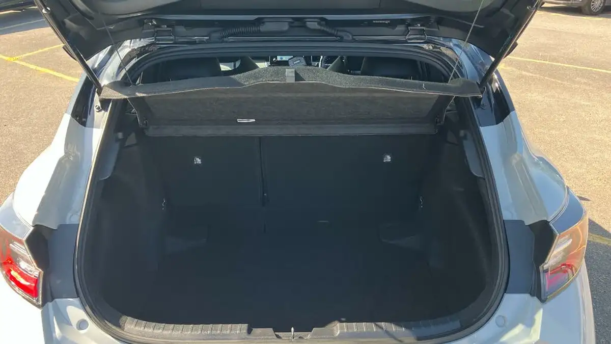 2022-toyota-corolla-18-vvt-i-gr-sport-120bhp-trk-hatchback-big-13