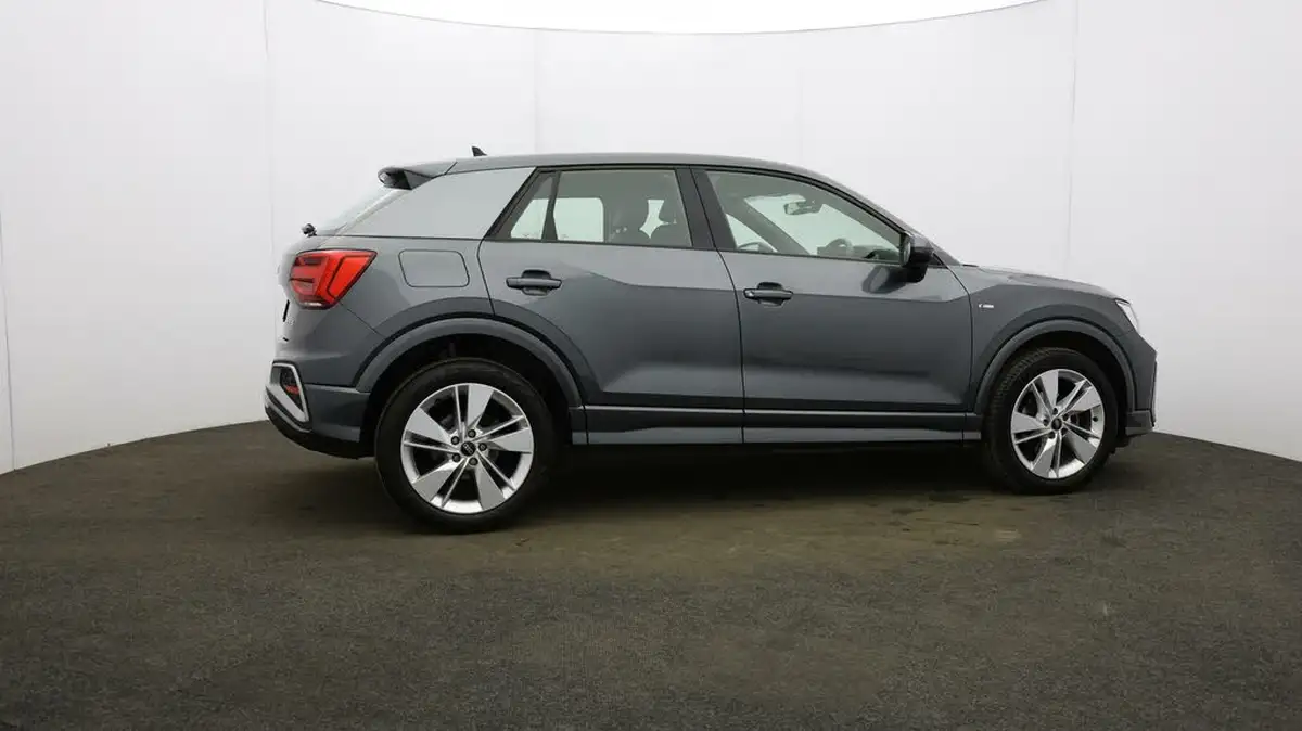 2021-audi-q2-15-35-tfsi-s-line-tronic-big-45