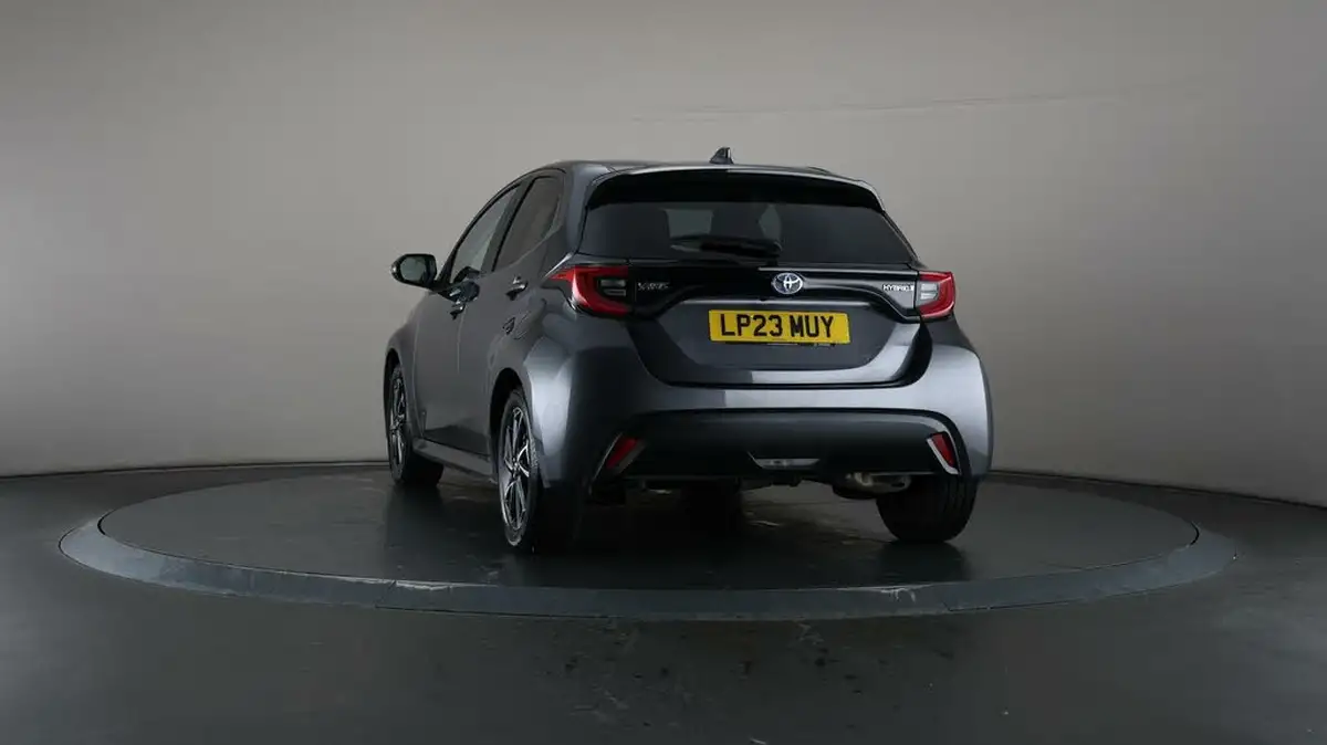 2023-toyota-yaris-15-vvt-i-design-big-48