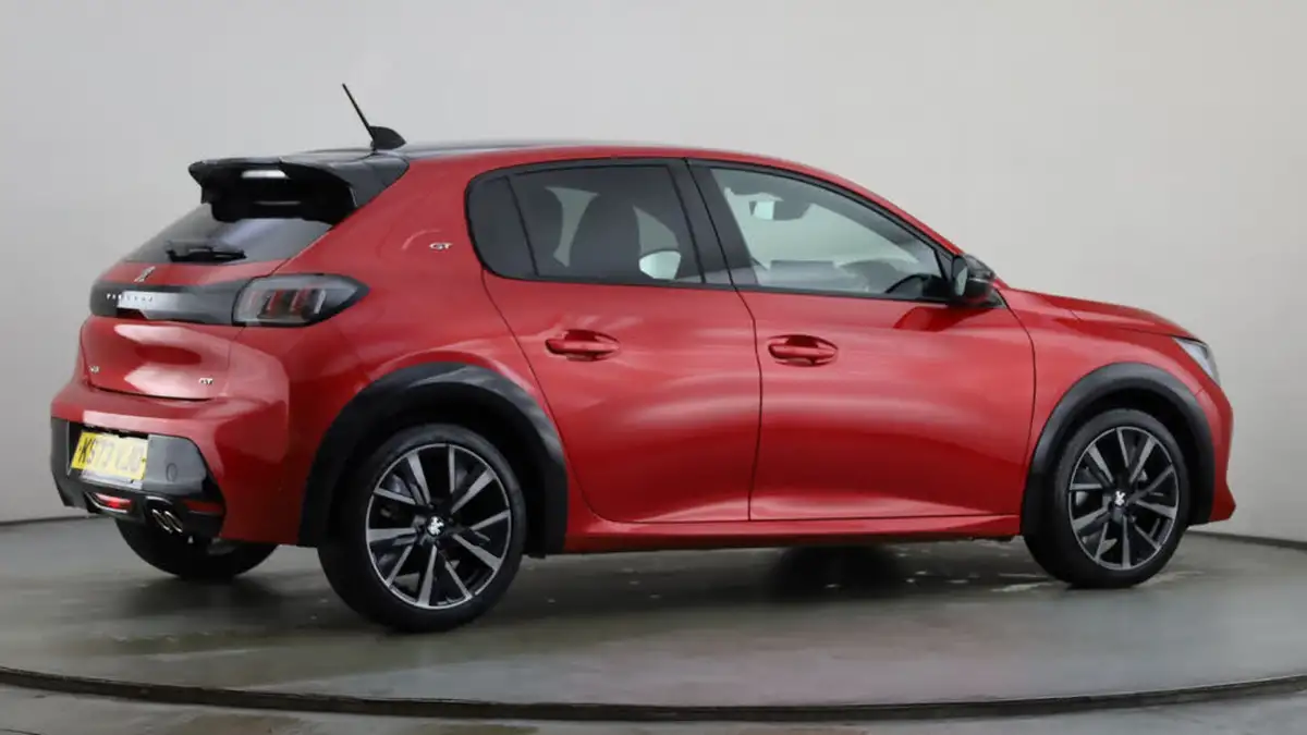 2023-peugeot-208-12-puretech-gt-130ps-eat8-big-11