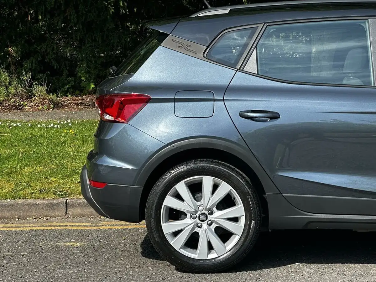 2021-seat-arona-10-tsi-evo-se-technology-big-4