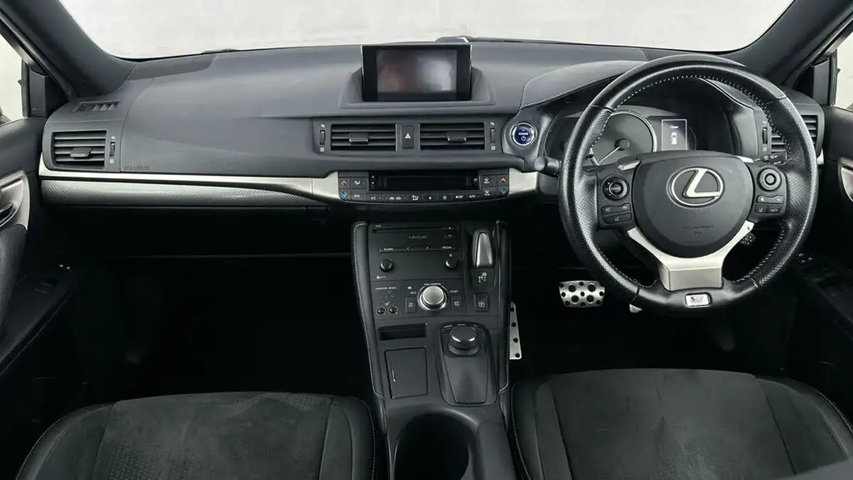 2018-lexus-ct-200h-18-f-sport-big-10