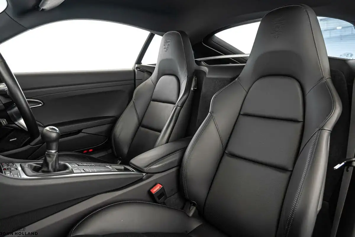 2020-porsche-cayman-718-25-cayman-s-big-15
