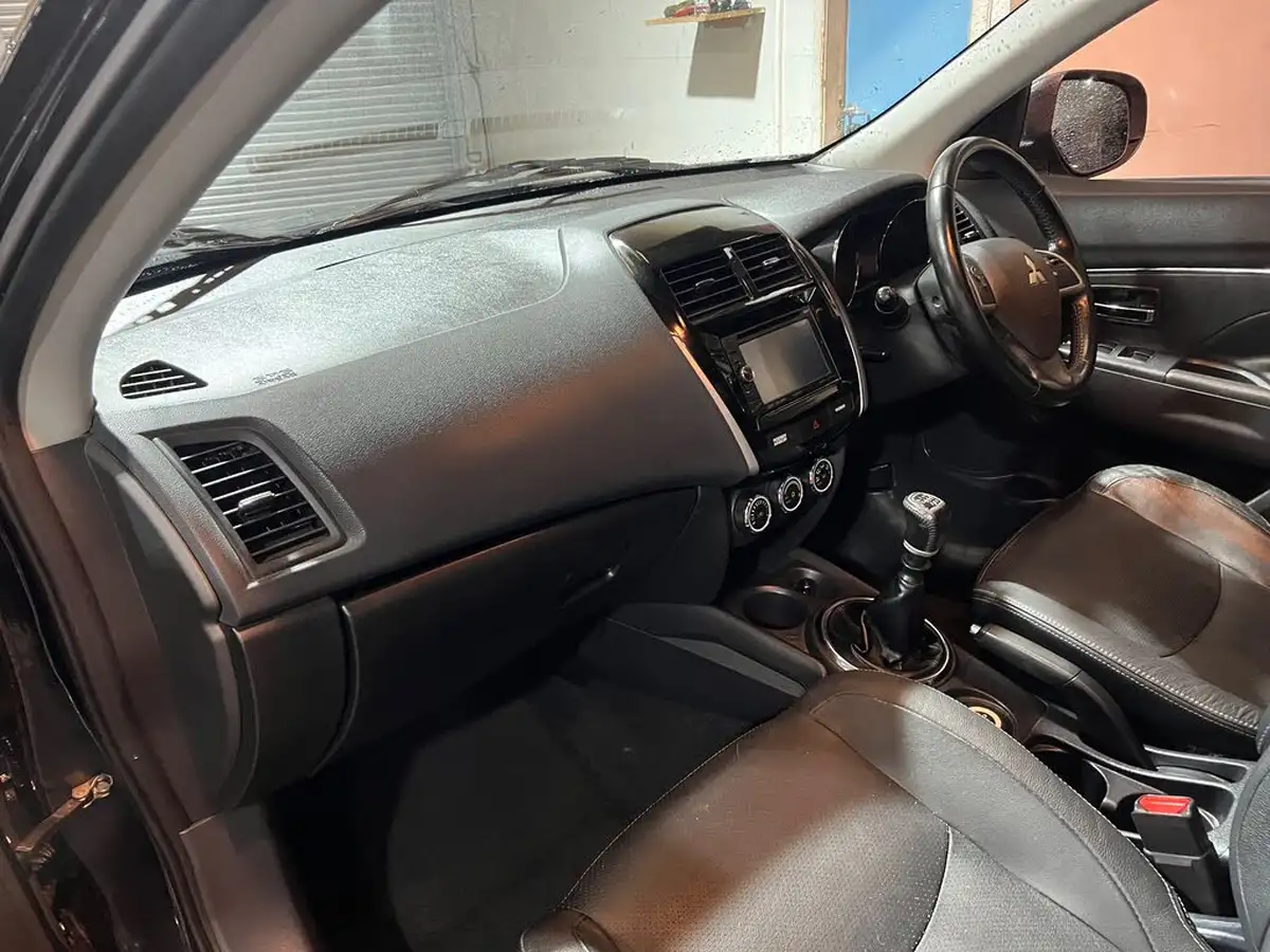 2014-mitsubishi-asx-18td-4wd-big-7